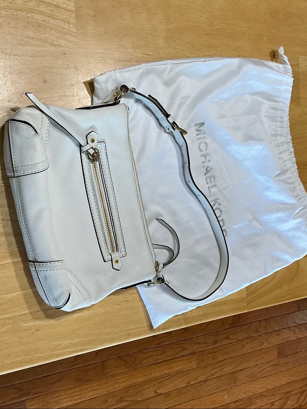 Michael Kors White Pebbled Leather Shoulder Bag with Gold Hardware